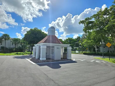 901 Lyons Road Coconut Creek FL 33063
