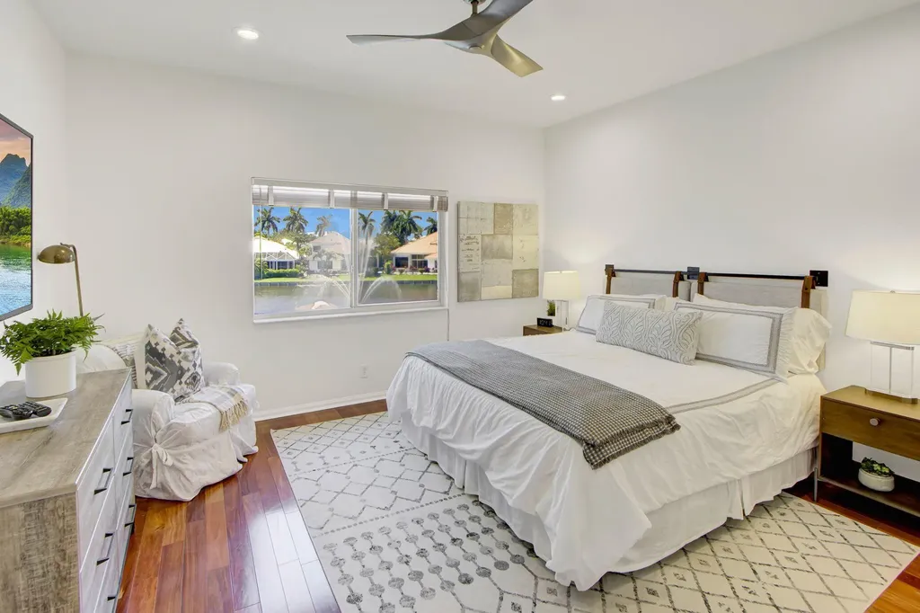 5463 NW 41st Terrace Boca Raton FL 33496
