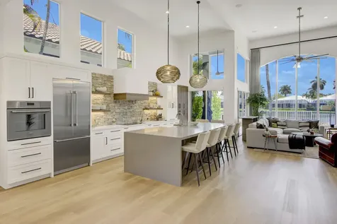 5463 NW 41st Terrace Boca Raton FL 33496
