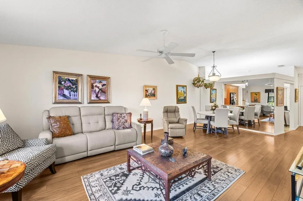 8286 Springlake Drive Boca Raton FL 33496