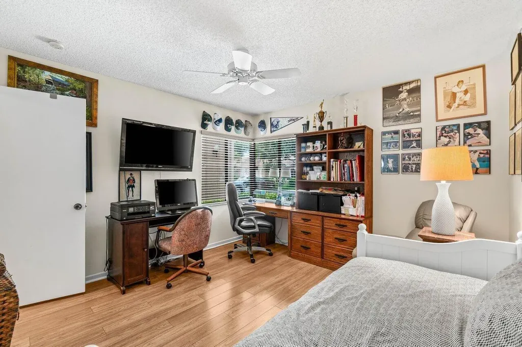 8286 Springlake Drive Boca Raton FL 33496