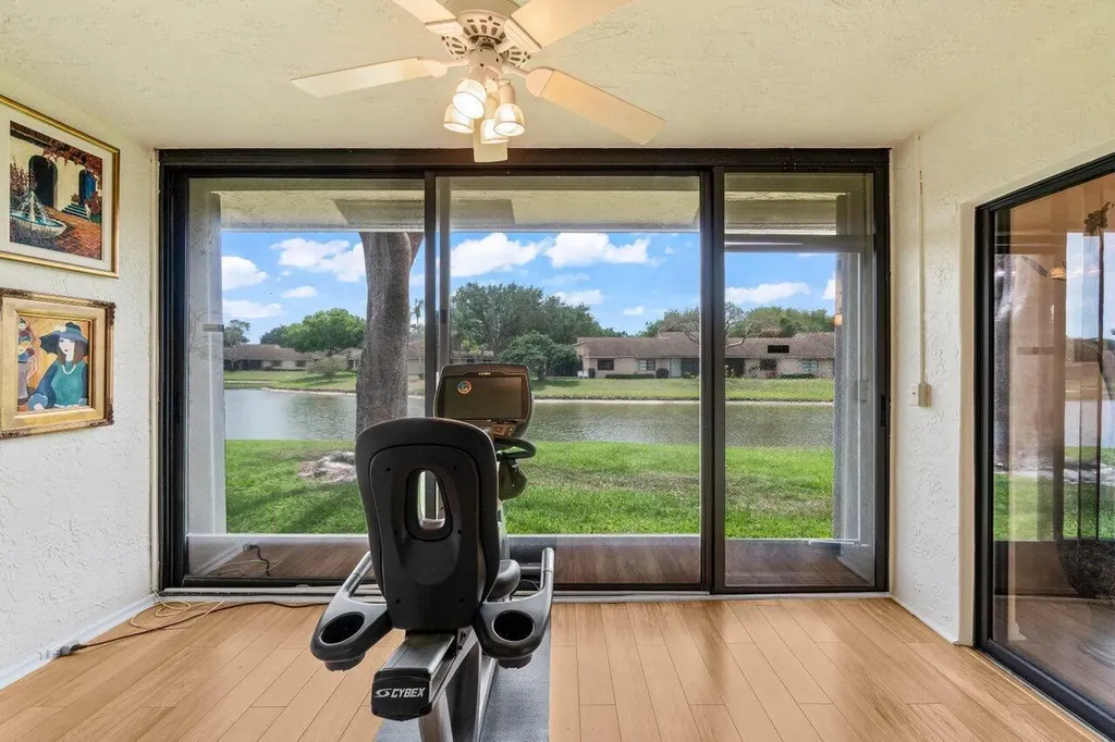 8286 Springlake Drive Boca Raton FL 33496