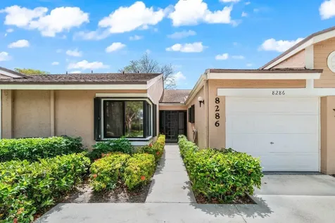 8286 Springlake Drive Boca Raton FL 33496