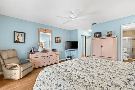 8286 Springlake Drive Boca Raton FL 33496