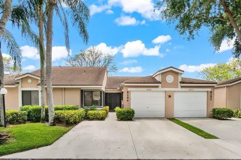 8286 Springlake Drive Boca Raton FL 33496