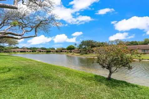 8286 Springlake Drive Boca Raton FL 33496