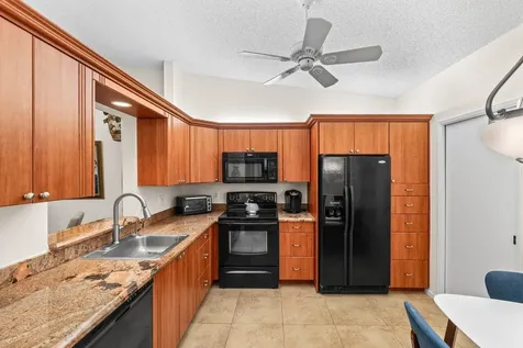 8286 Springlake Drive Boca Raton FL 33496
