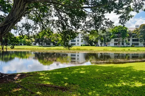 9311 Orange Grove Drive Davie FL 33324