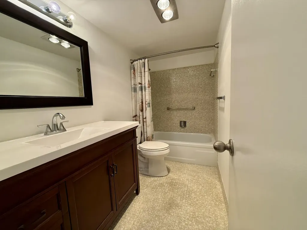 22 Somerset A West Palm Beach FL 33417