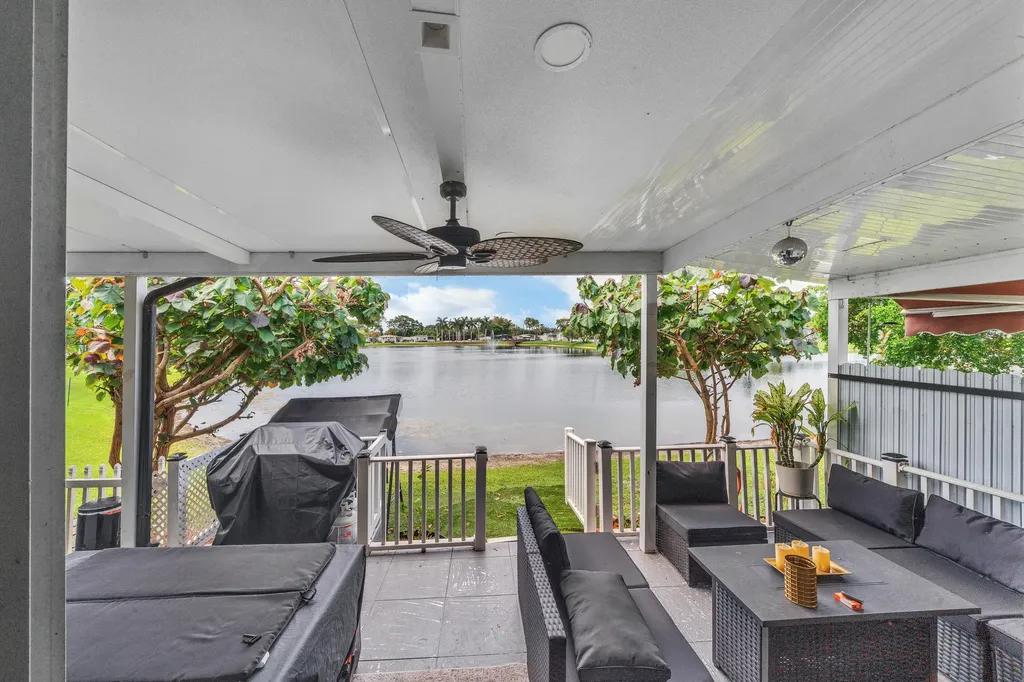 139 Plantation Boulevard Greenacres FL 33467