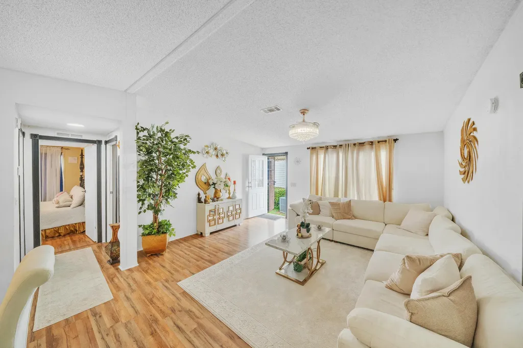 139 Plantation Boulevard Greenacres FL 33467