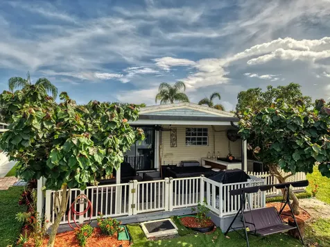 139 Plantation Boulevard Greenacres FL 33467