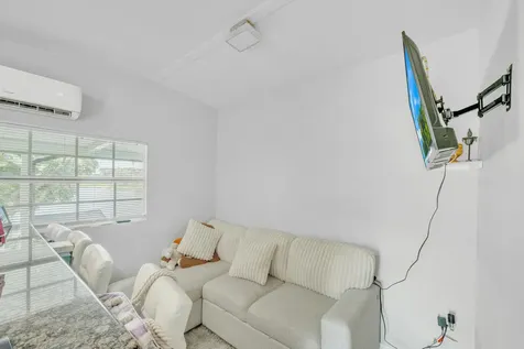 139 Plantation Boulevard Greenacres FL 33467