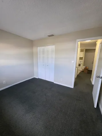 5168 NE 6th Avenue Oakland Park FL 33334