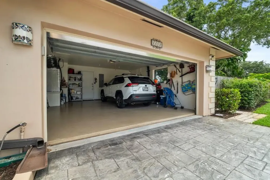 2409 SW 27th Avenue Fort Lauderdale FL 33312