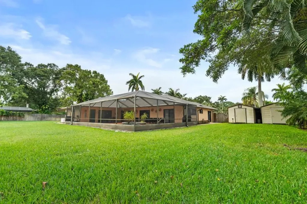 2409 SW 27th Avenue Fort Lauderdale FL 33312