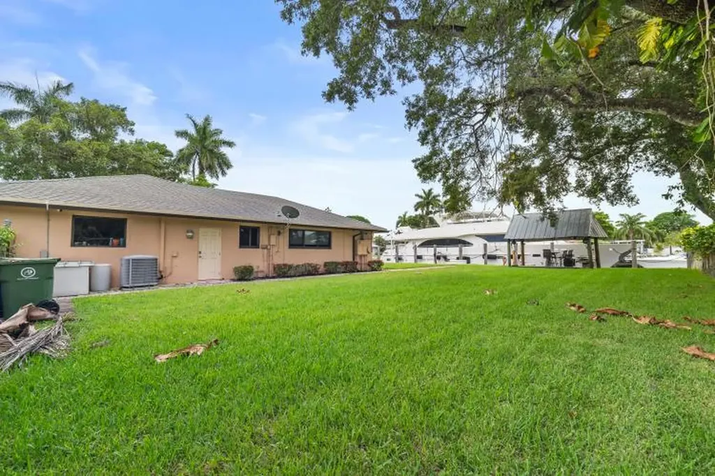 2409 SW 27th Avenue Fort Lauderdale FL 33312