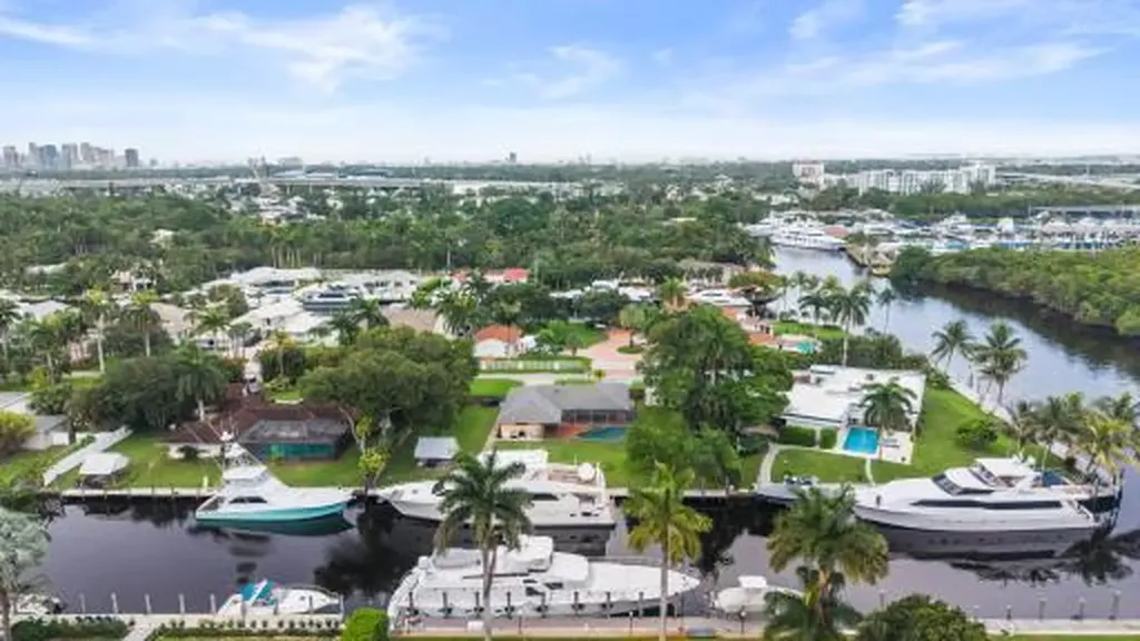 2409 SW 27th Avenue Fort Lauderdale FL 33312