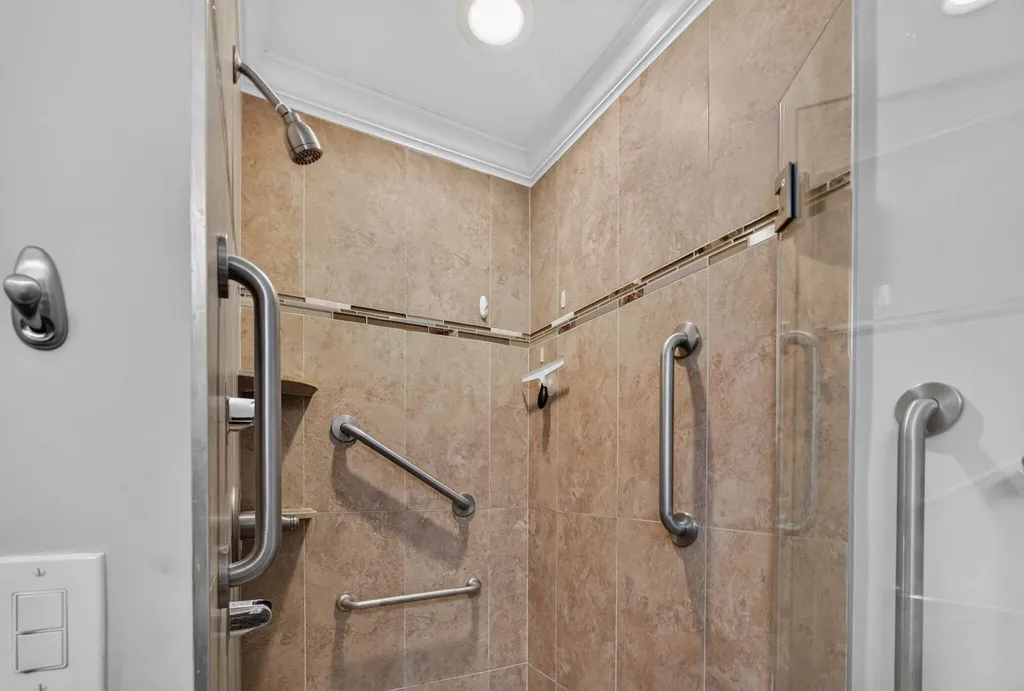 942 Normandy T Trail Delray Beach FL 33484