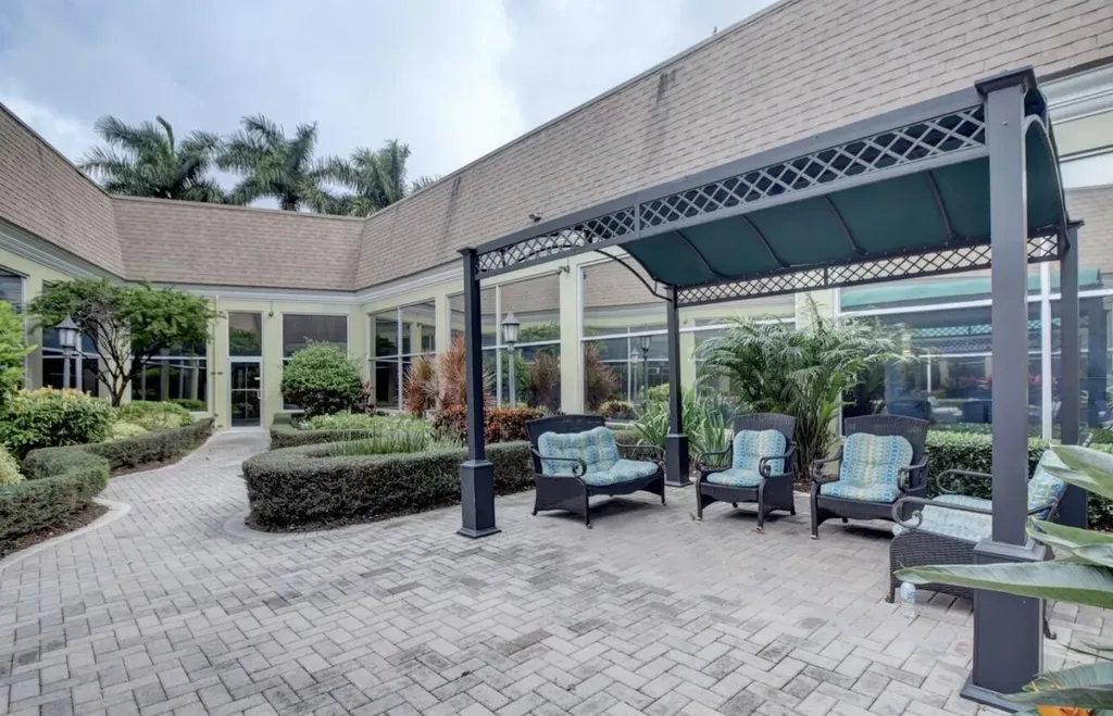 942 Normandy T Trail Delray Beach FL 33484