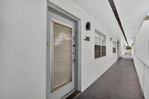 942 Normandy T Trail Delray Beach FL 33484