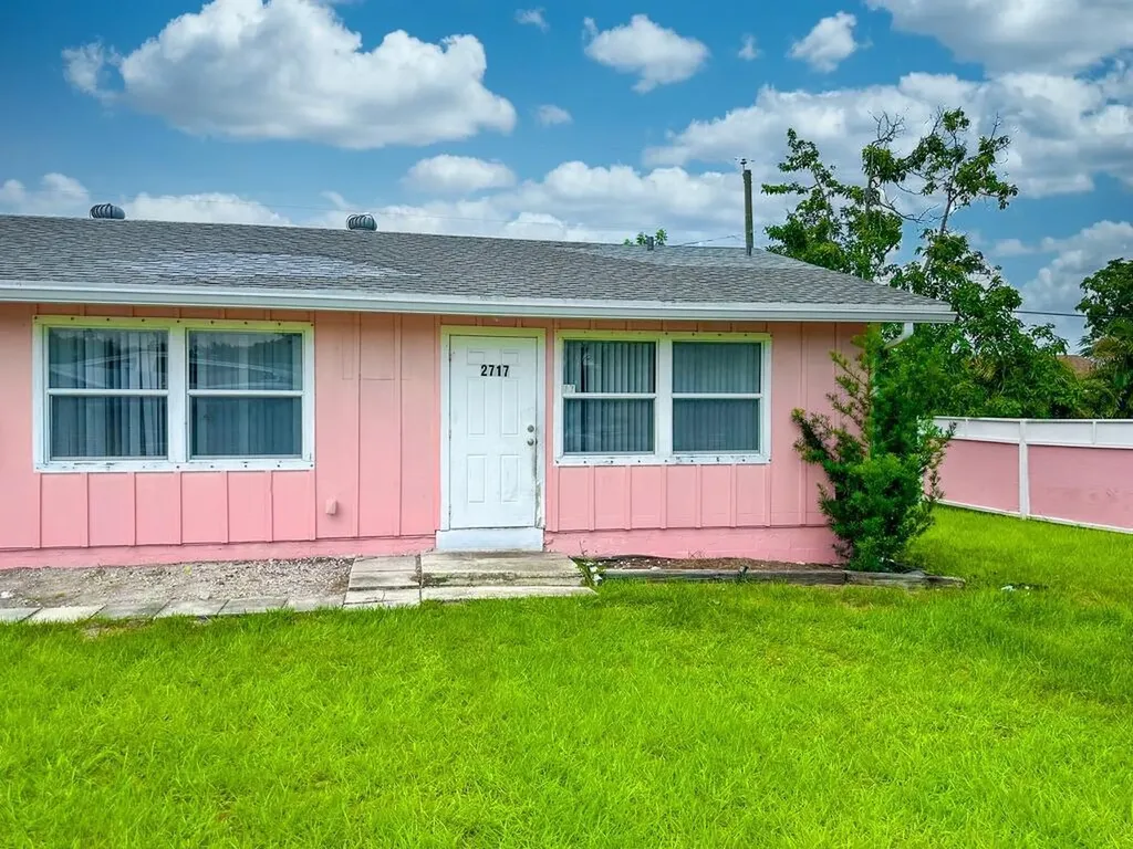 2717 Richard Road West Palm Beach FL 33403
