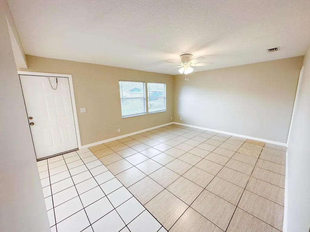 2717 Richard Road West Palm Beach FL 33403
