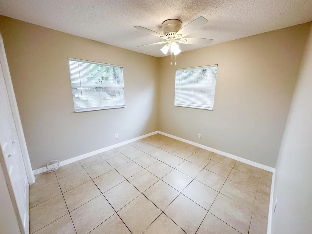 2717 Richard Road West Palm Beach FL 33403