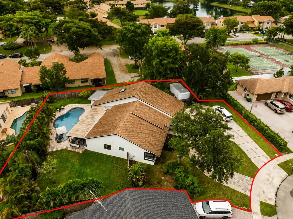 5731 NW 54th Way Tamarac FL 33319