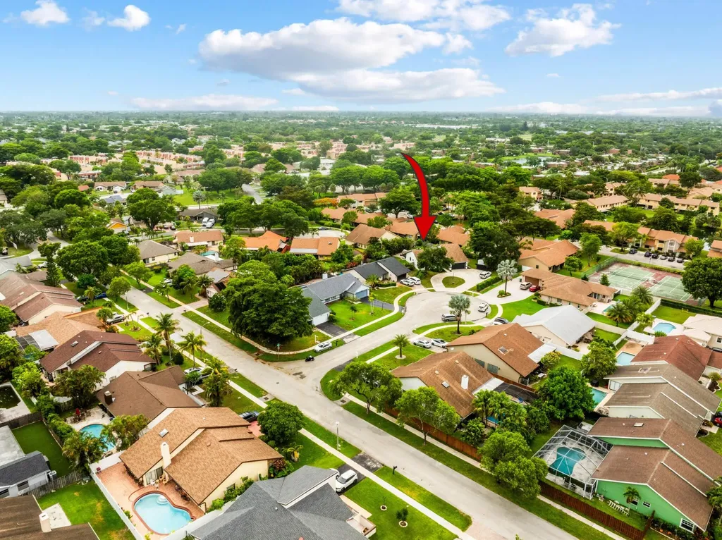 5731 NW 54th Way Tamarac FL 33319