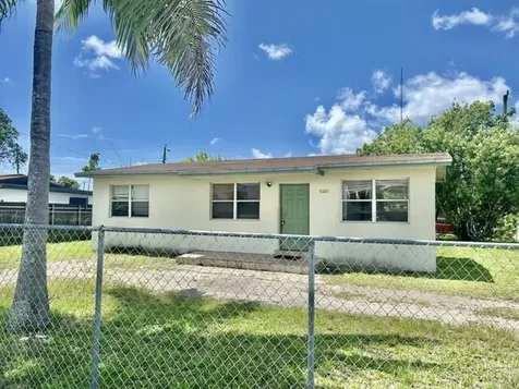 5320 SW 25th Court West Park FL 33023