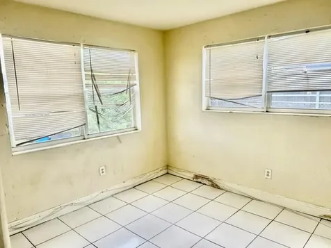 5320 SW 25th Court West Park FL 33023