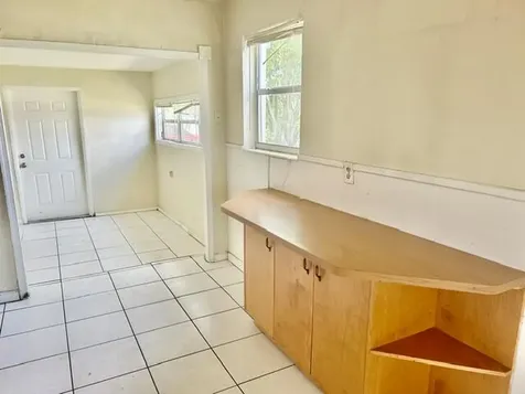 5320 SW 25th Court West Park FL 33023