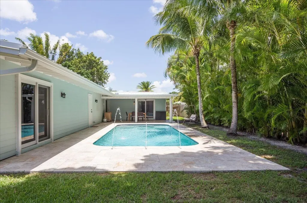 1110 SW 15th Street Boca Raton FL 33486