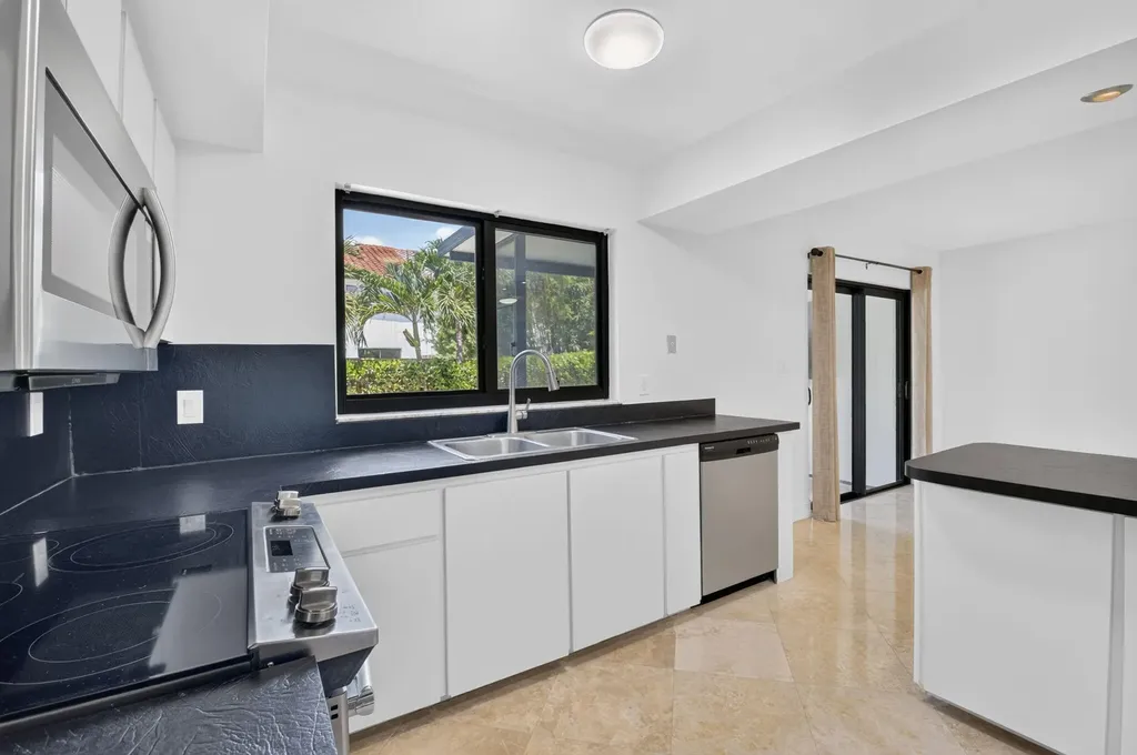 21661 Casa Monte Court Boca Raton FL 33433