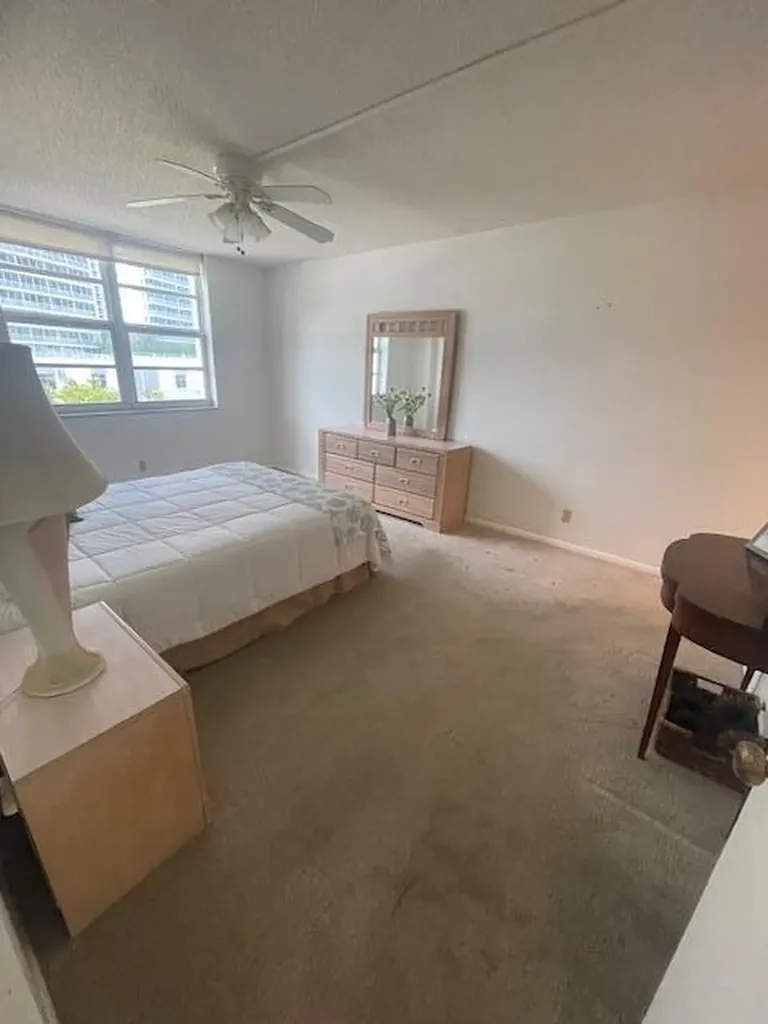 336 N Birch Road Fort Lauderdale FL 33304