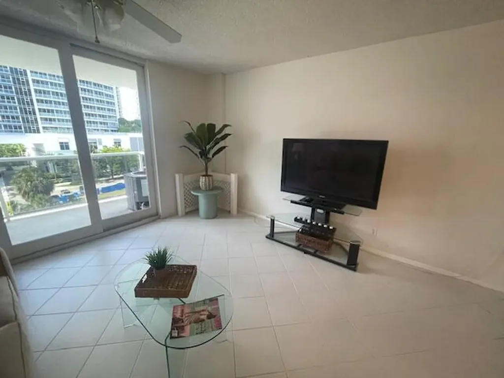 336 N Birch Road Fort Lauderdale FL 33304