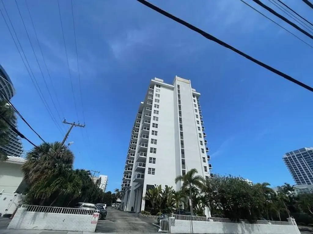 336 N Birch Road Fort Lauderdale FL 33304