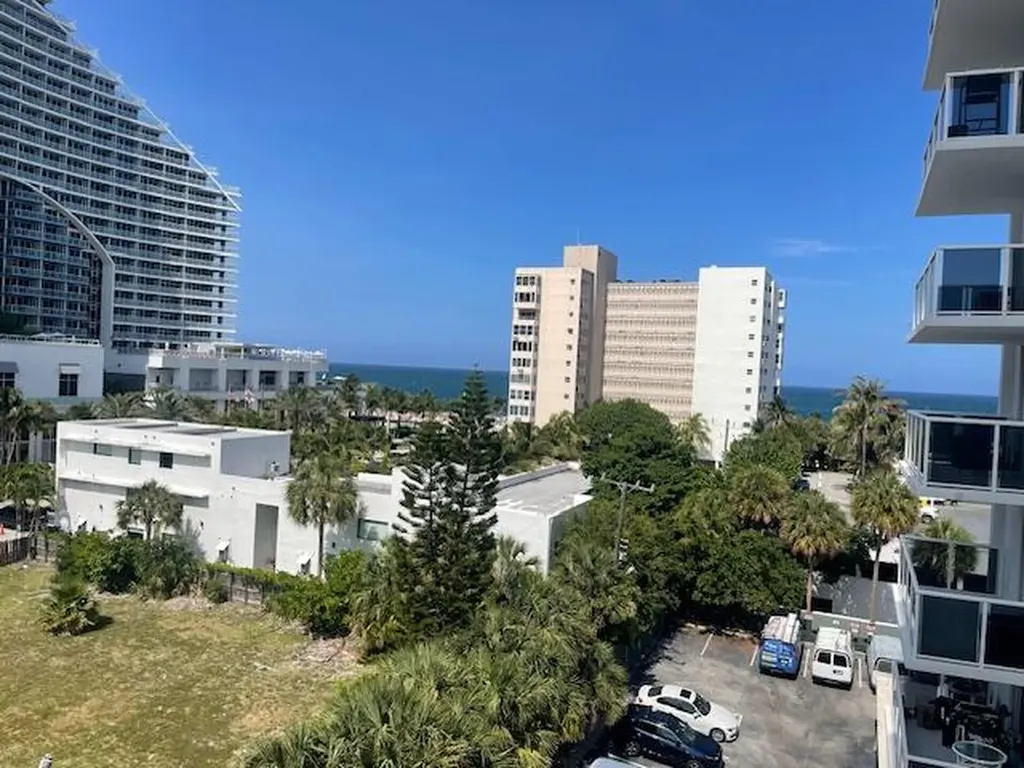 336 N Birch Road Fort Lauderdale FL 33304