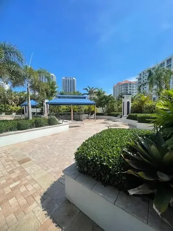 336 N Birch Road Fort Lauderdale FL 33304