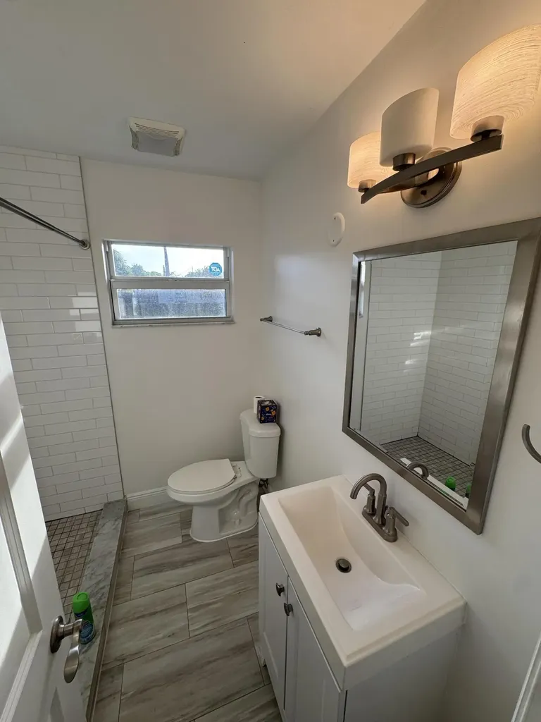 1437 NW 4th Avenue Fort Lauderdale FL 33311
