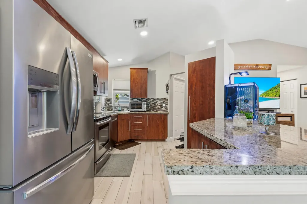 1264 Pine Sage Circle West Palm Beach FL 33409
