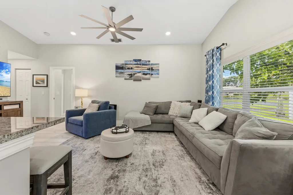 1264 Pine Sage Circle West Palm Beach FL 33409