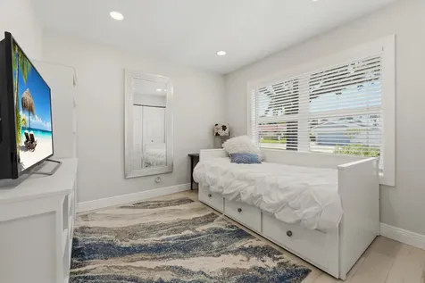 1264 Pine Sage Circle West Palm Beach FL 33409