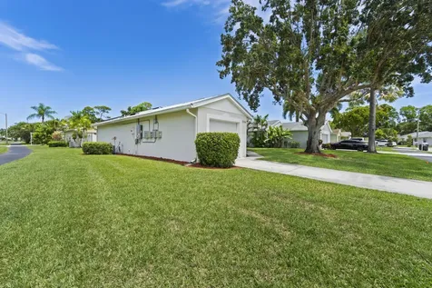 1264 Pine Sage Circle West Palm Beach FL 33409