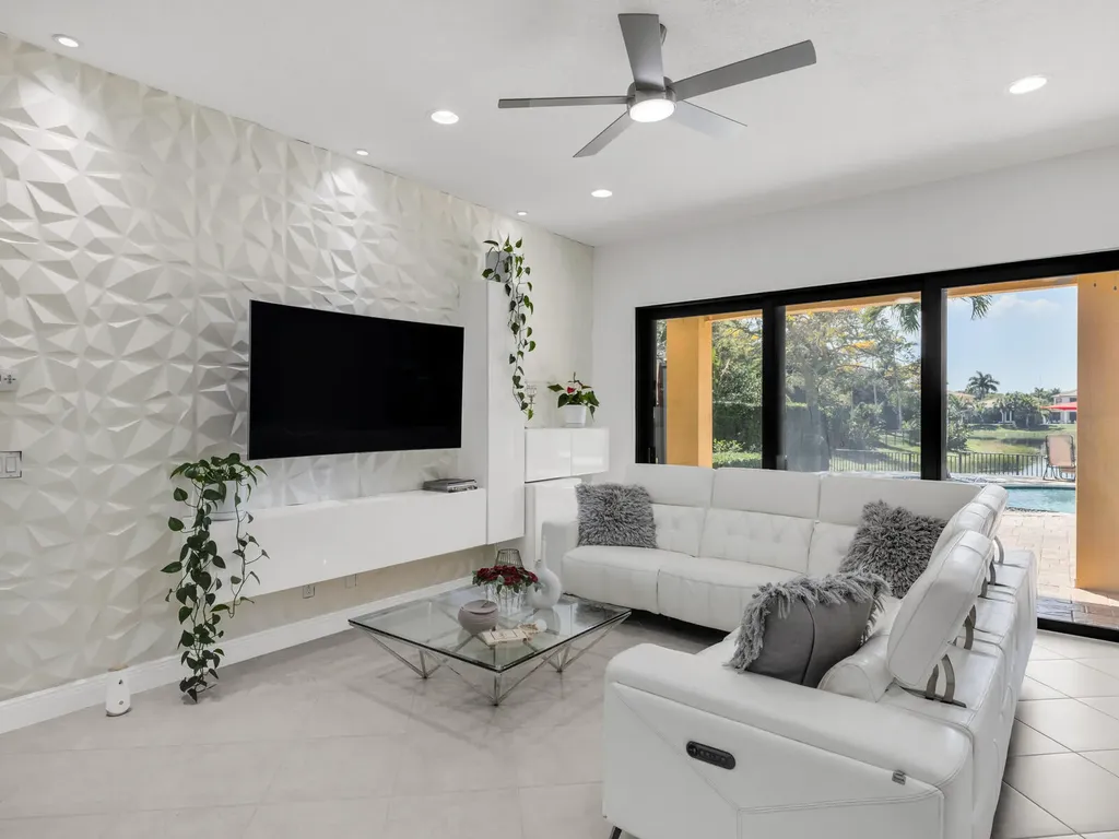 8256 Bradford Way Parkland FL 33076