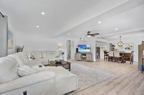 301 20th Avenue SW Vero Beach FL 32962