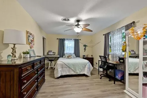301 20th Avenue SW Vero Beach FL 32962