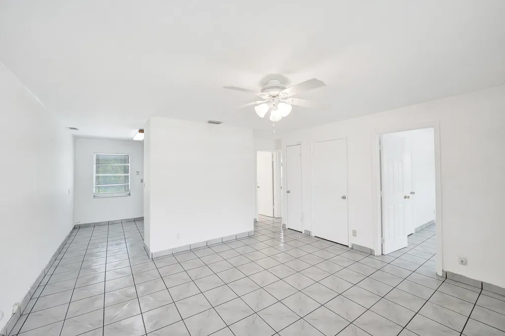 5830 Garfield Street Hollywood FL 33021