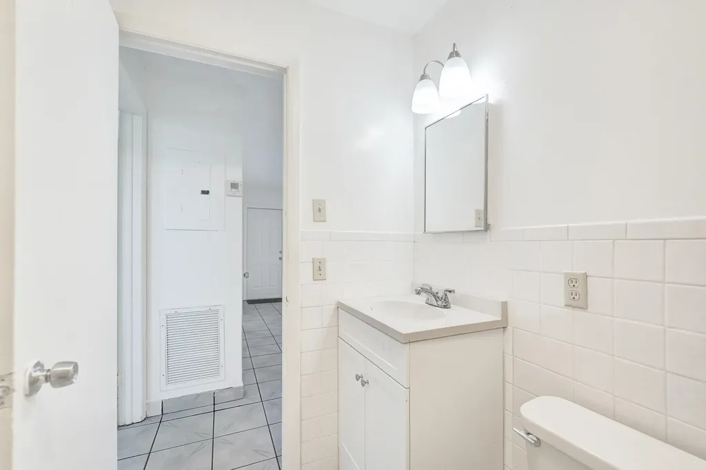 5830 Garfield Street Hollywood FL 33021